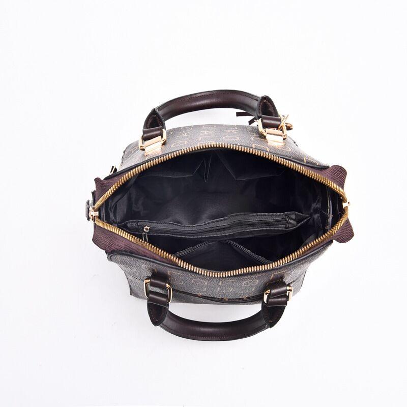 Bolsa Feminina em Couro Le Charme Félin™ + Chaveiro Glamour de Brinde