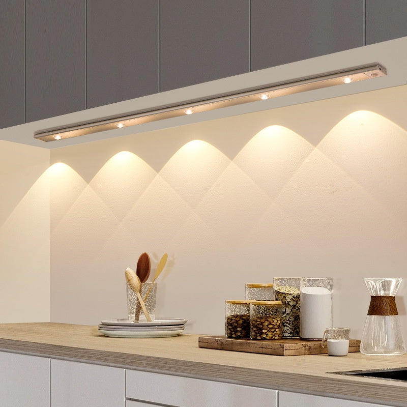 Luminária Recarregável com Sensor de Movimento (COMPRE 1 LEVE 2)