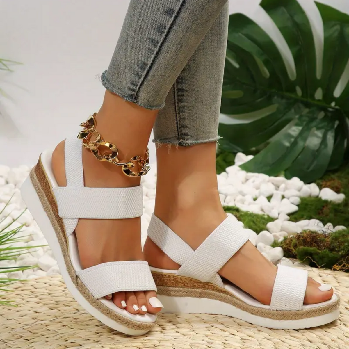 Sandália Feminina Aurora - Moderna, Elegante e Confortável