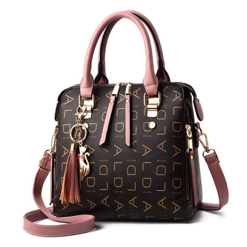 Bolsa Feminina em Couro Le Charme Félin™ + Chaveiro Glamour de Brinde