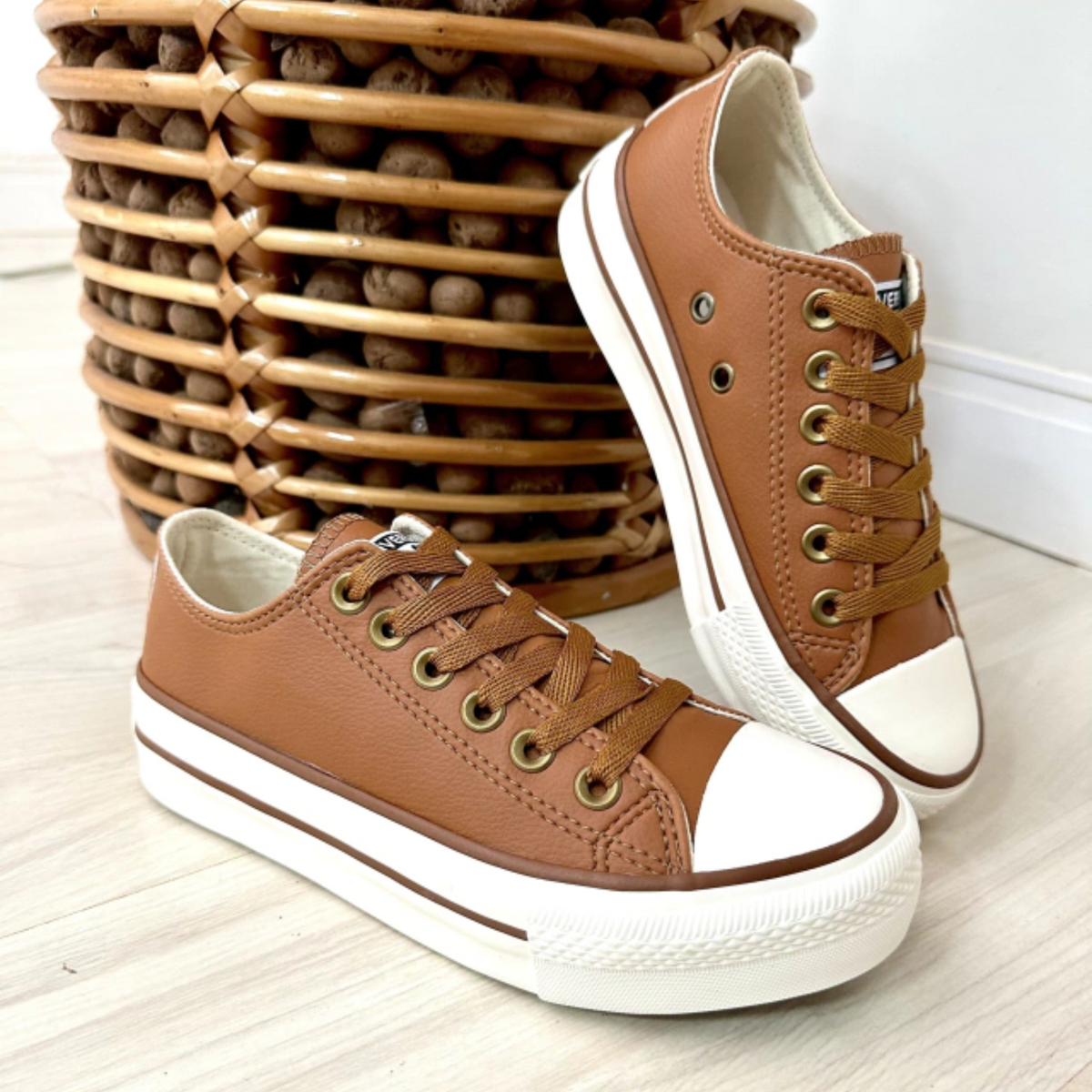 Tênis Casual Feminino All Star Caramelo em Couro Premium