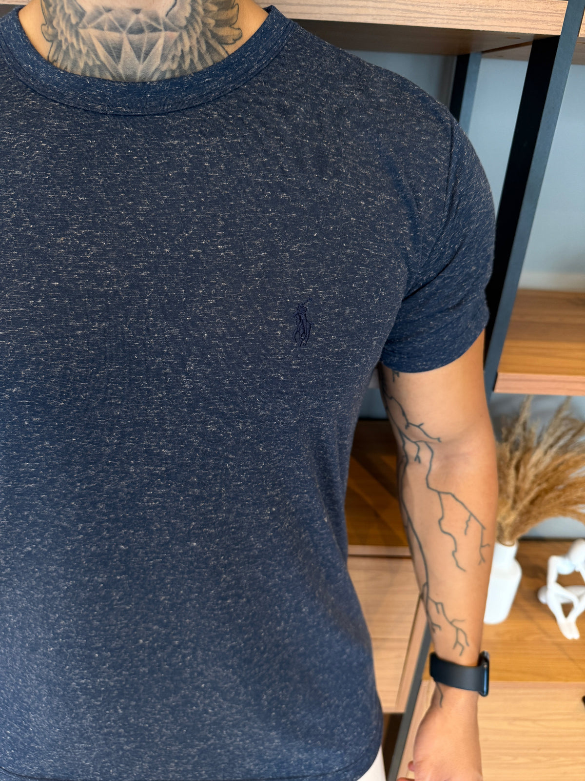 Camiseta Ralph. Linho Marinho Logo Bordado