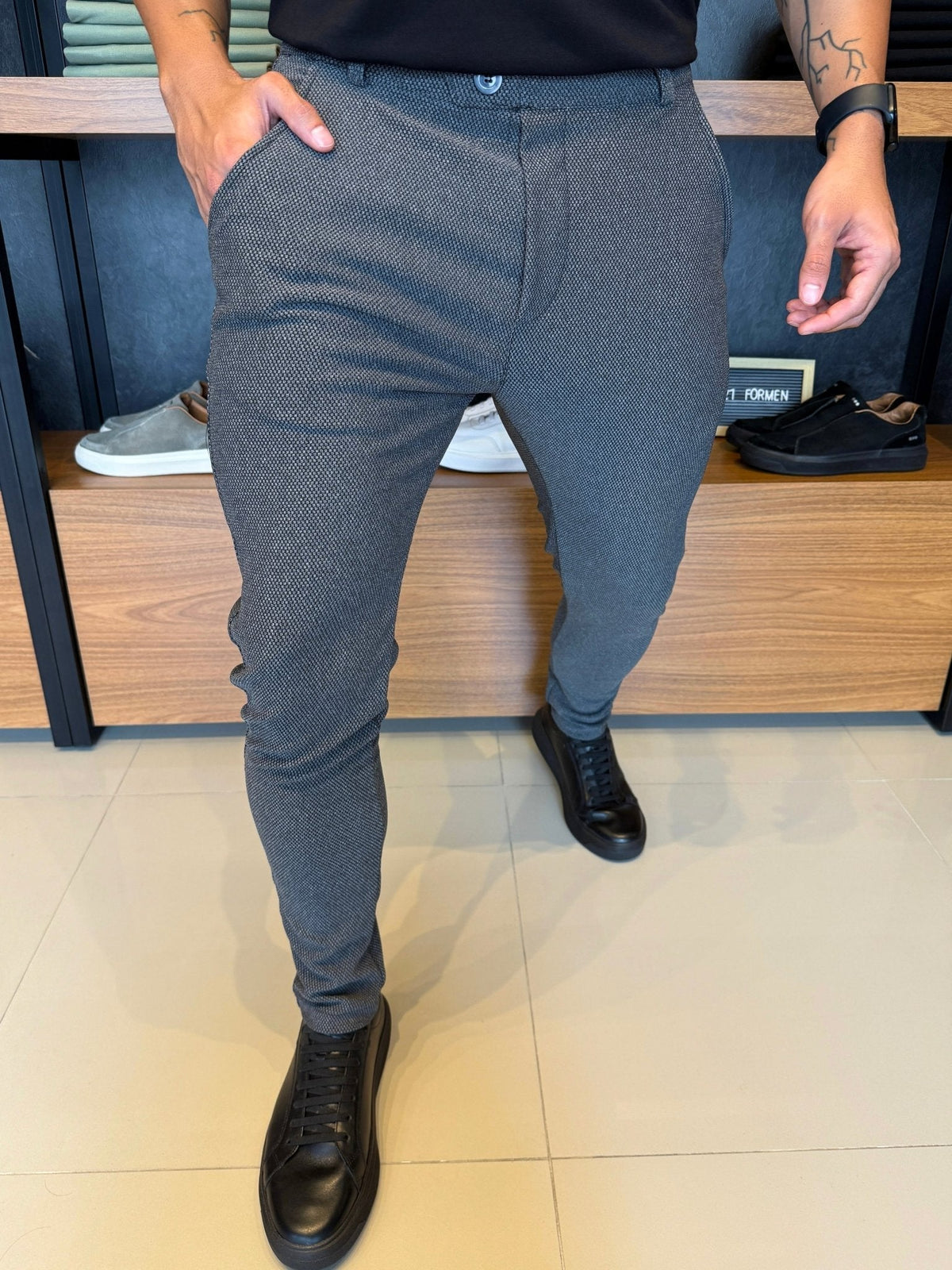 Calça Granitto Chumbo Modelo Texturizado