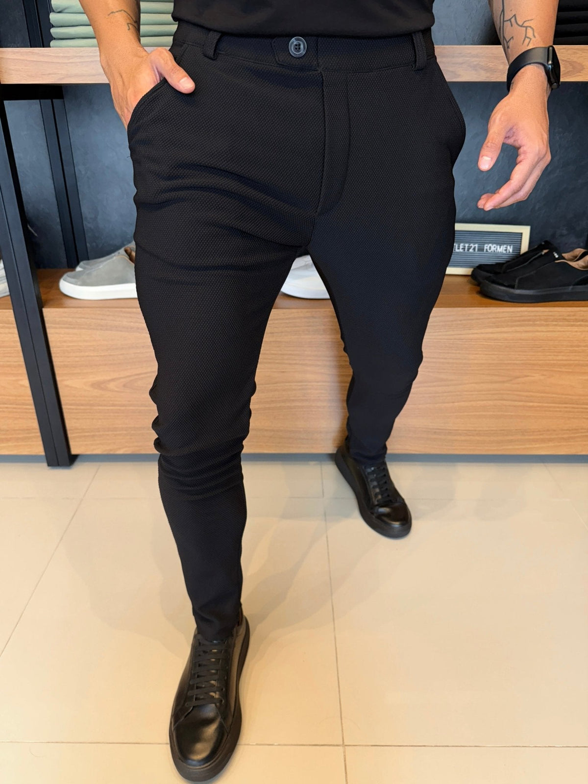 Calça Granitto Preta Modelo Texturizado