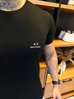 Camiseta AX Básica Preta Logo Peito
