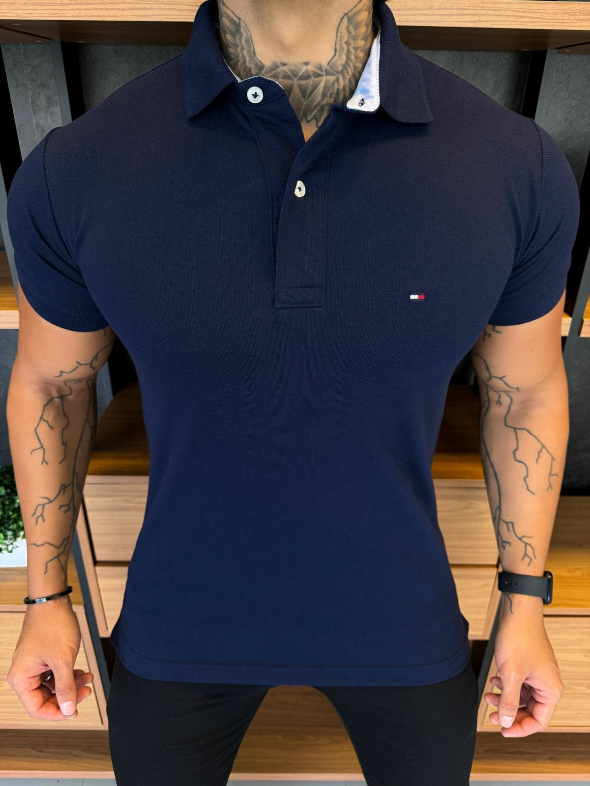 Polo Tommy H. Masculina Clássica 1985 Marinho