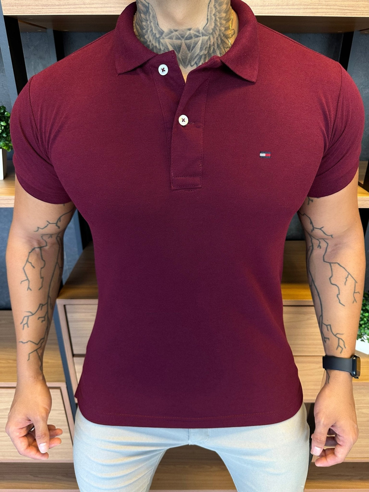 Polo Tommy H. Masculina Clássica 1985 Vinho