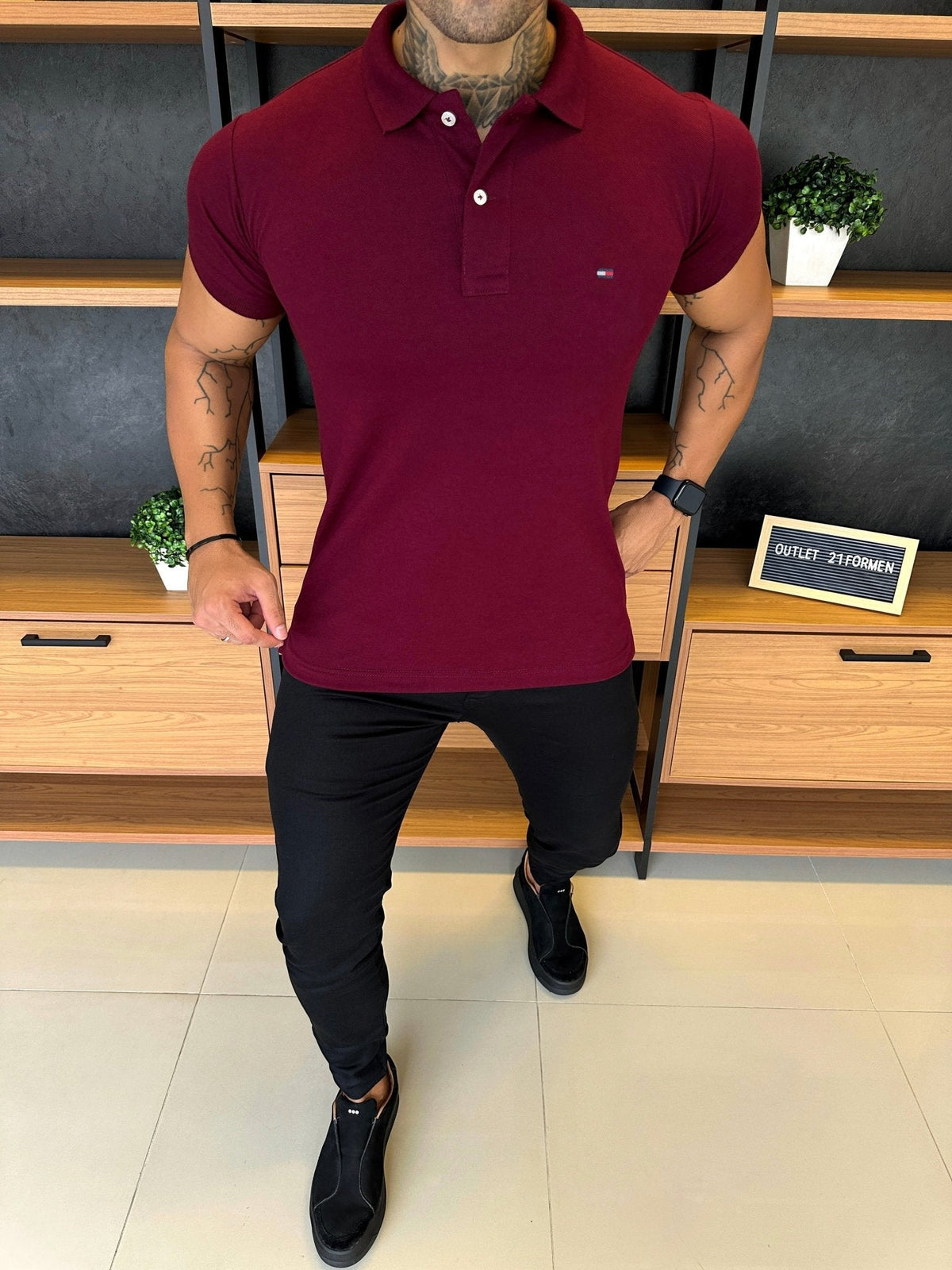 Polo Tommy H. Masculina Clássica 1985 Vinho