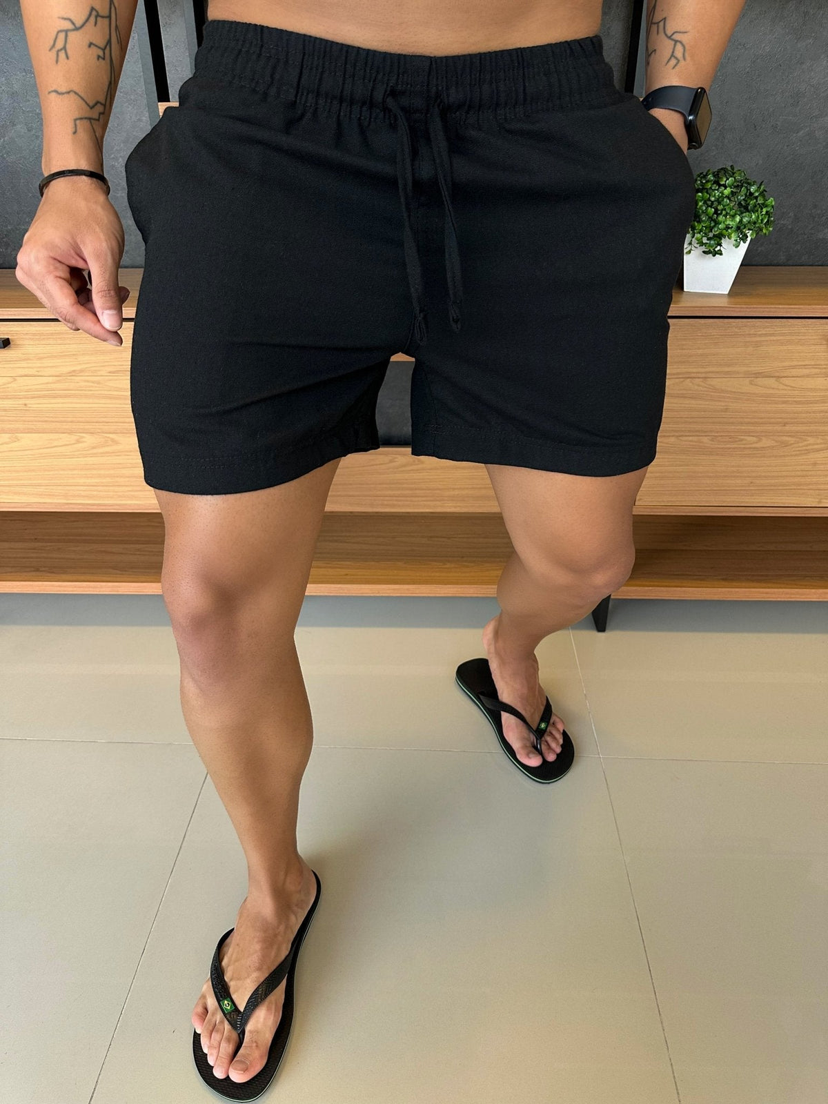Short Linho Preto